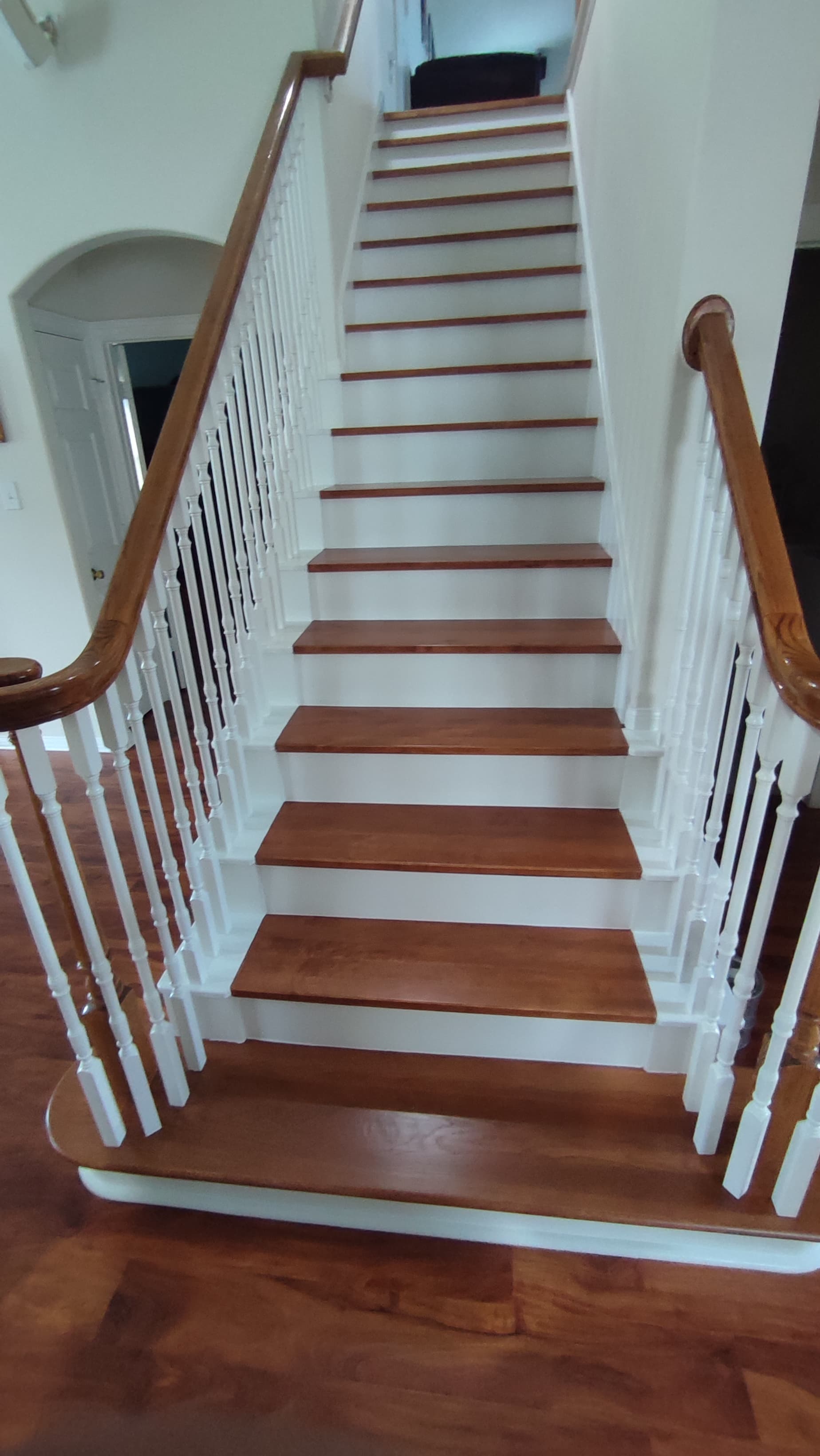 Kitchen with breakfast bar